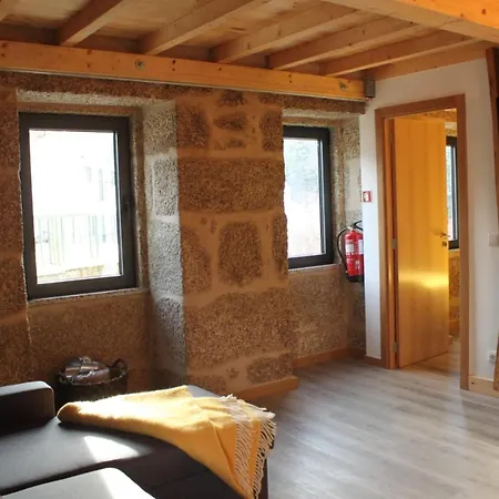 Casas Puro Granito Сабугейру