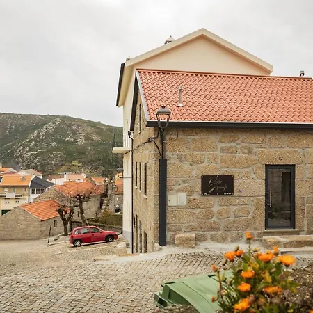 Casas Puro Granito * Sabugueiro (Guarda)