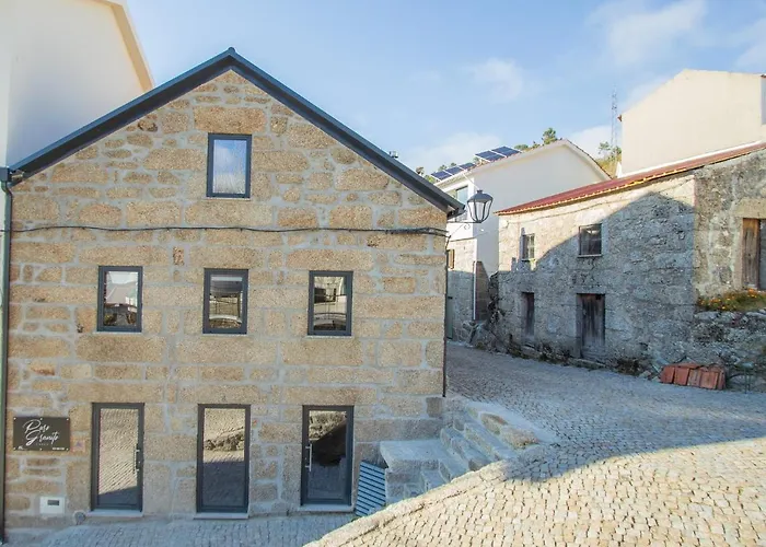 Casas Puro Granito Apartamento Sabugueiro (Guarda)